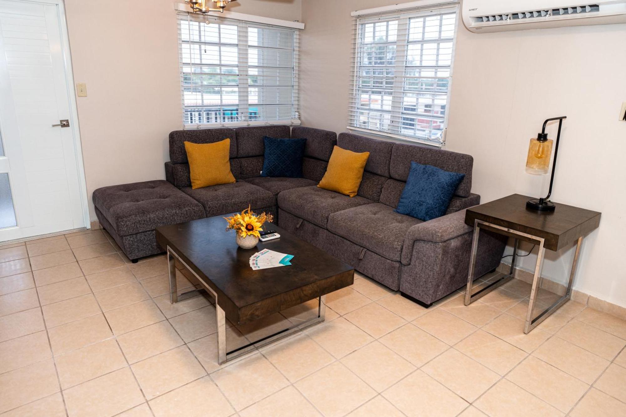 דירות פונצ'ה Luxury Retreat With Private Jacuzzi And Mountain Views Free Parking מראה חיצוני תמונה