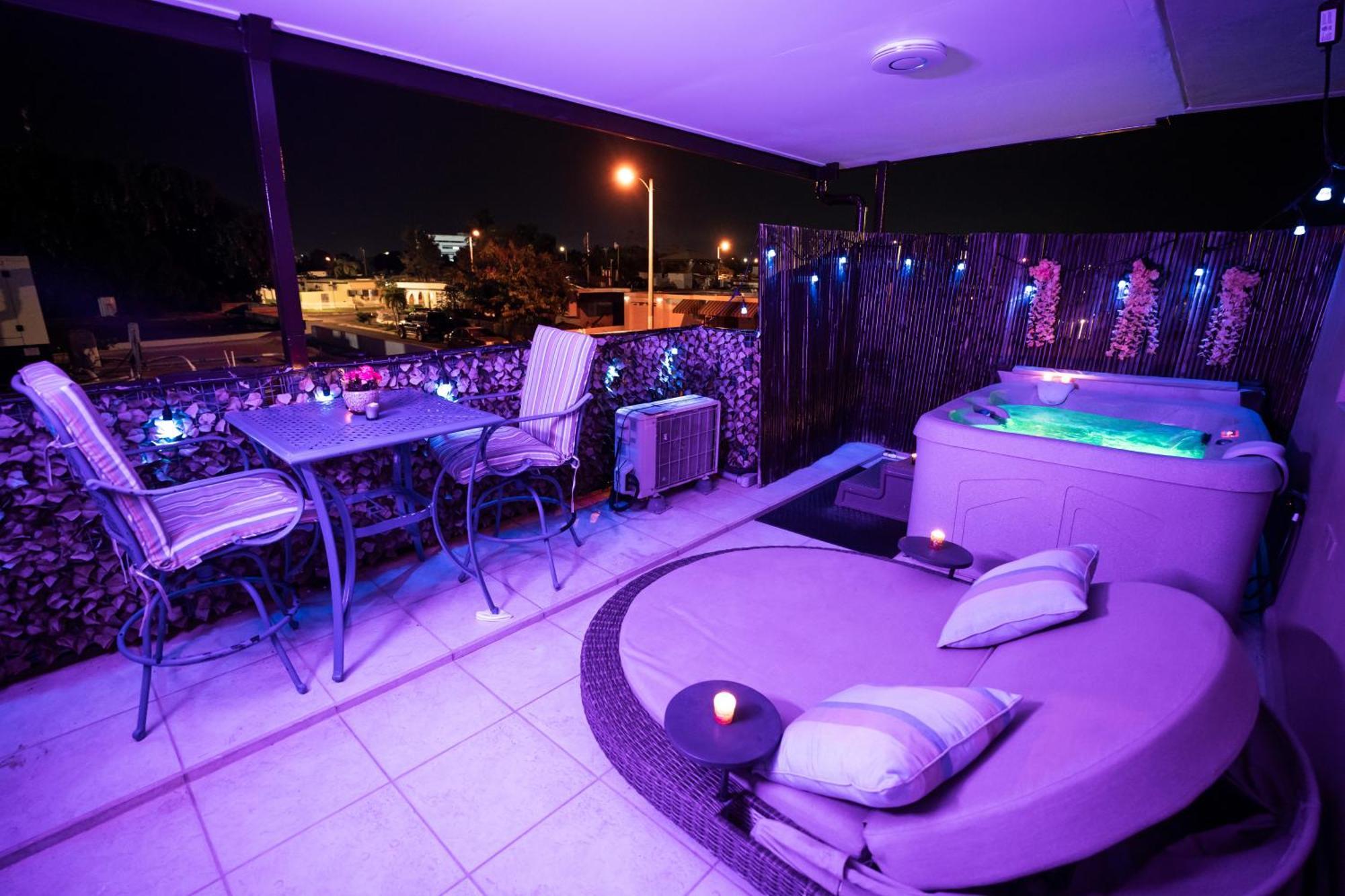דירות פונצ'ה Luxury Retreat With Private Jacuzzi And Mountain Views Free Parking מראה חיצוני תמונה